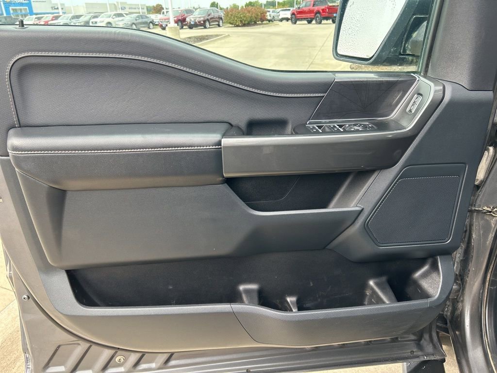 2023 Ford F-150 XLT photo 9