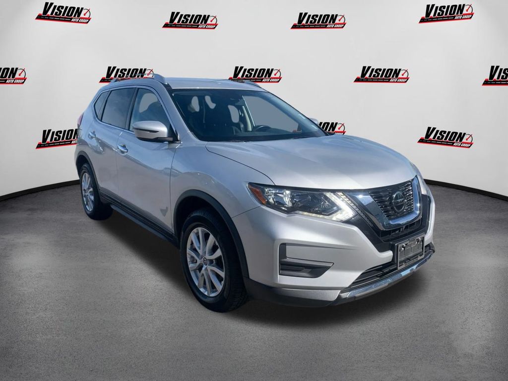 2020 Nissan Rogue SV photo 3