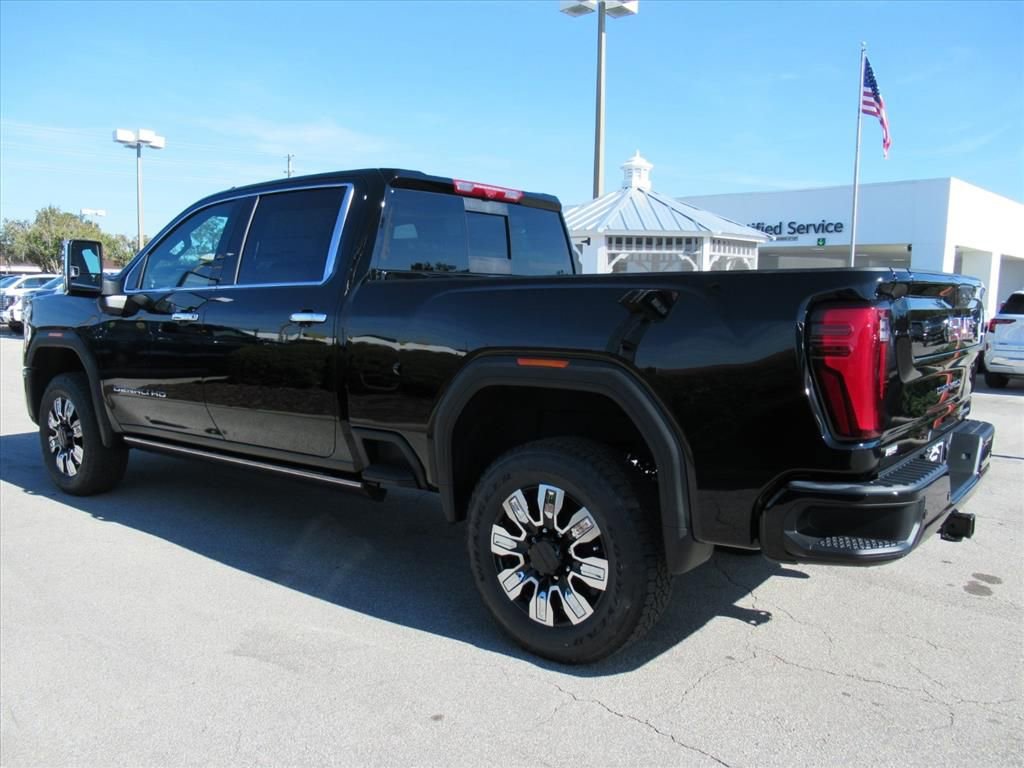 2026 Gmc Sierra 2500 HD Denali photo 4