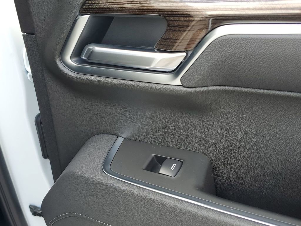 2025 Chevrolet Silverado 1500 RST photo 41