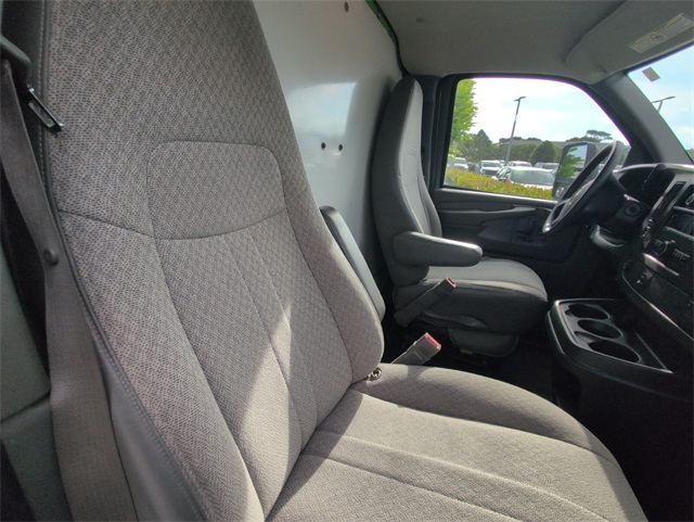 2015 Chevrolet Express 3500 Work Van photo 9