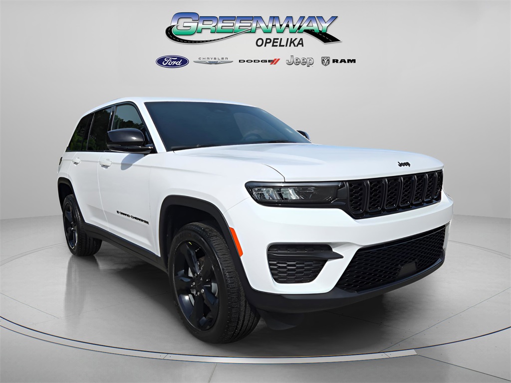 2025 Jeep Grand Cherokee Altitude's photo