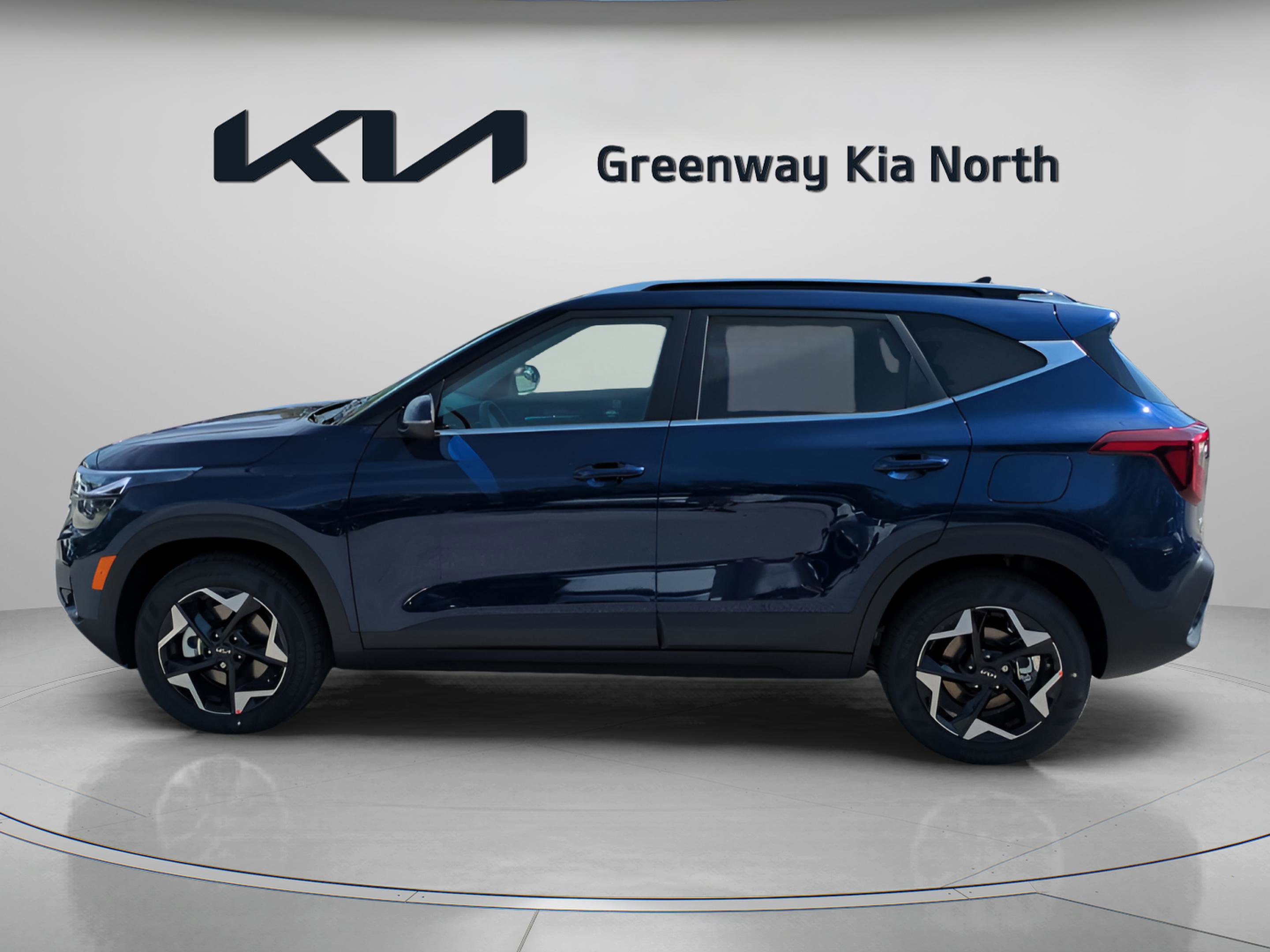 2025 Kia Seltos EX photo 3