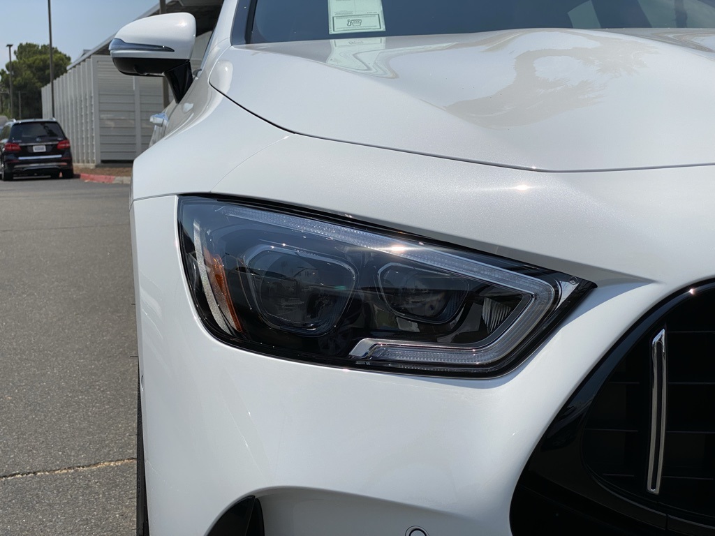 New 2024 White Mercedes-Benz S image 40