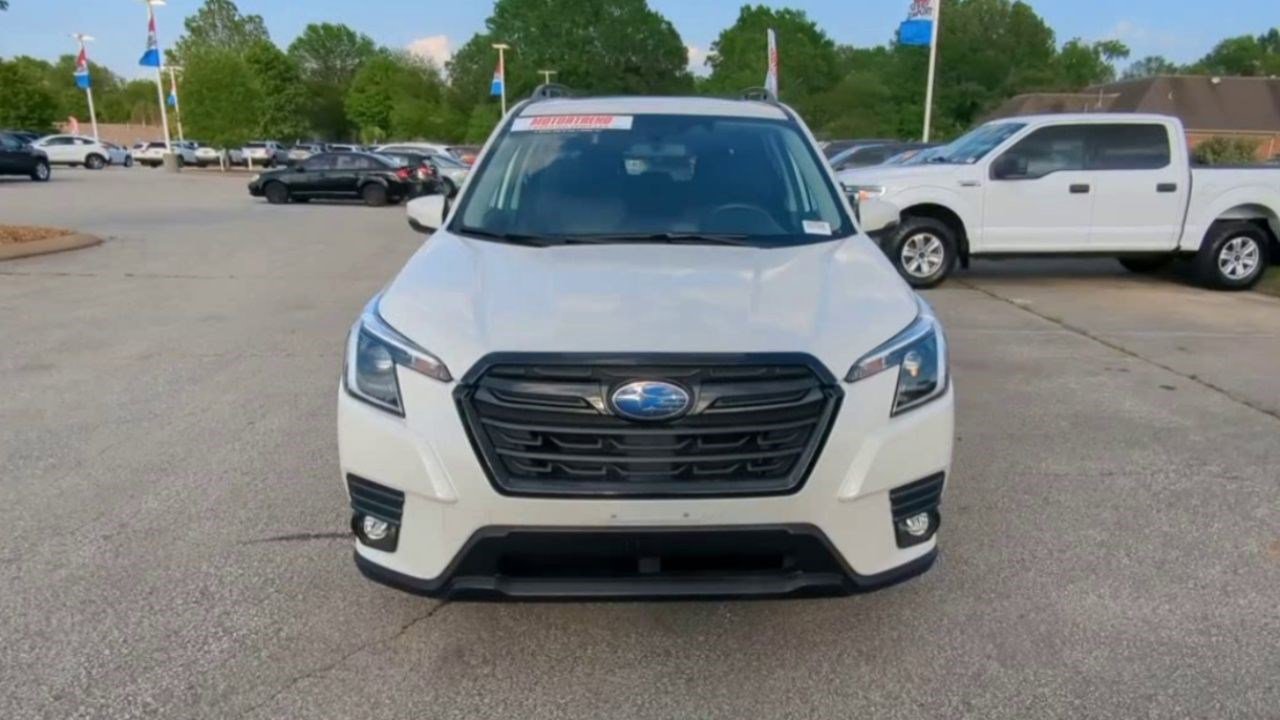 2024 Subaru Forester Limited photo 2