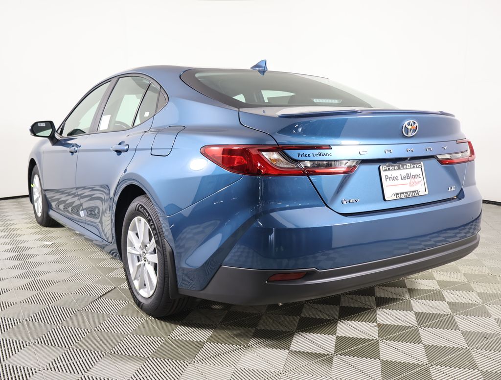 2026 Toyota Camry LE photo 3