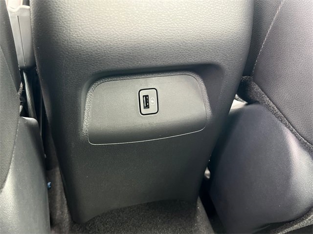 2025 Nissan Sentra SR photo 3