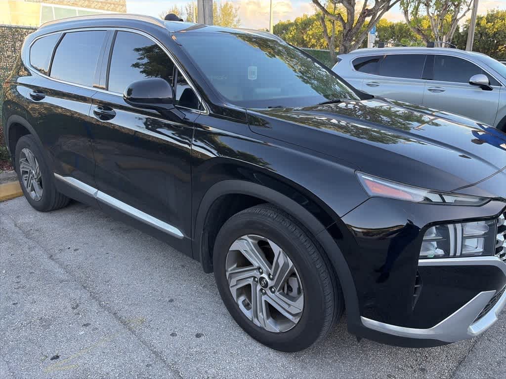 2022 Hyundai Santa Fe SEL photo 2