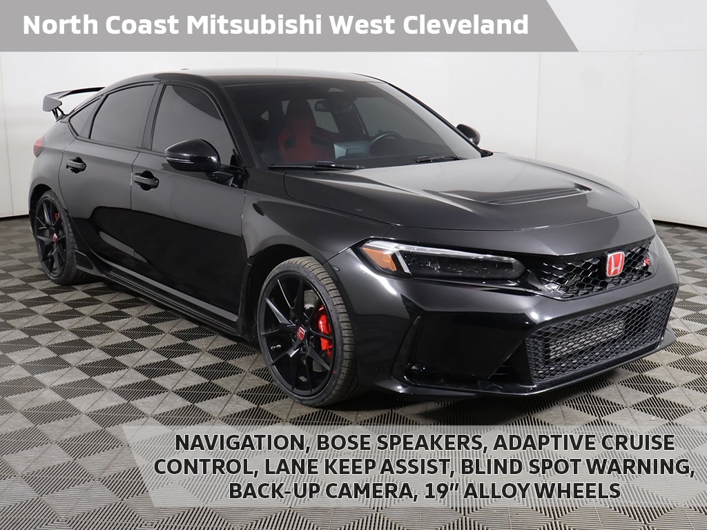 2024 Honda Civic Hatchback Type-R's photo