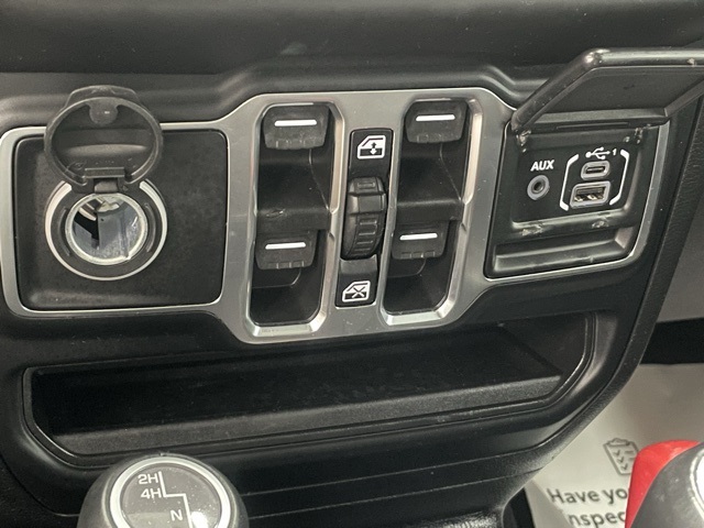 2021 Jeep Wrangler Unlimited Sahara Altitude photo 23