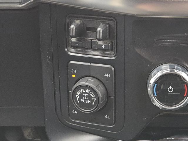 2023 Ford F-150 Raptor photo 17