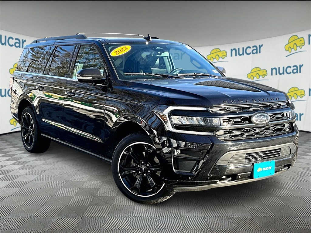 2023 Ford Expedition Limited's photo