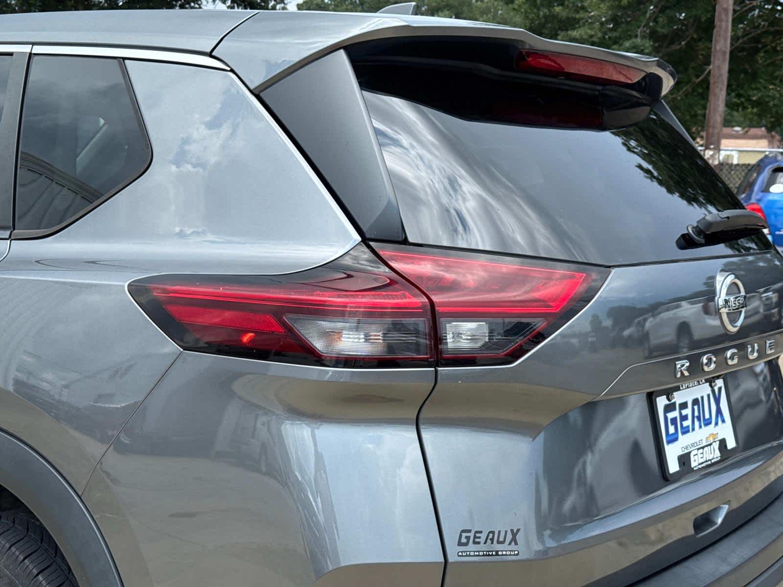 2021 Nissan Rogue S photo 13