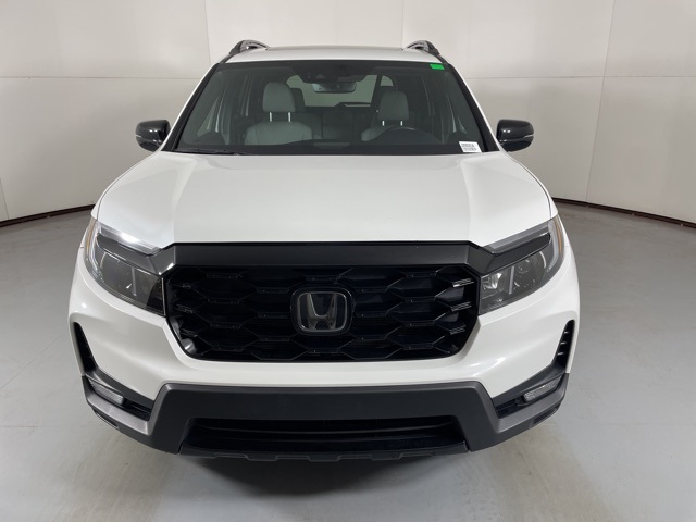 2022 Honda Passport Elite photo 2
