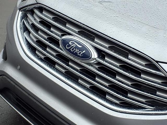 2024 Ford Edge Titanium photo 29
