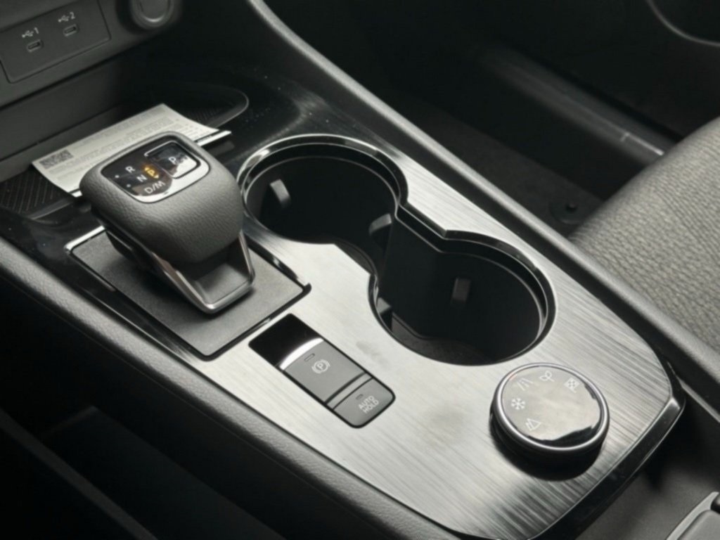 2026 Nissan Rogue SV photo 12