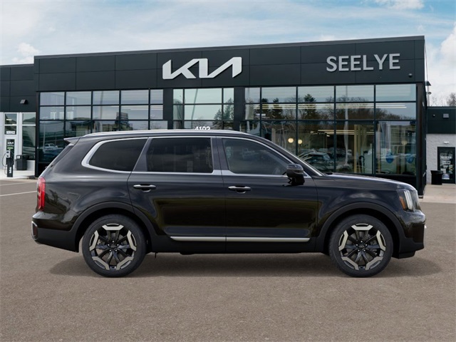 2025 Kia Telluride S photo 2