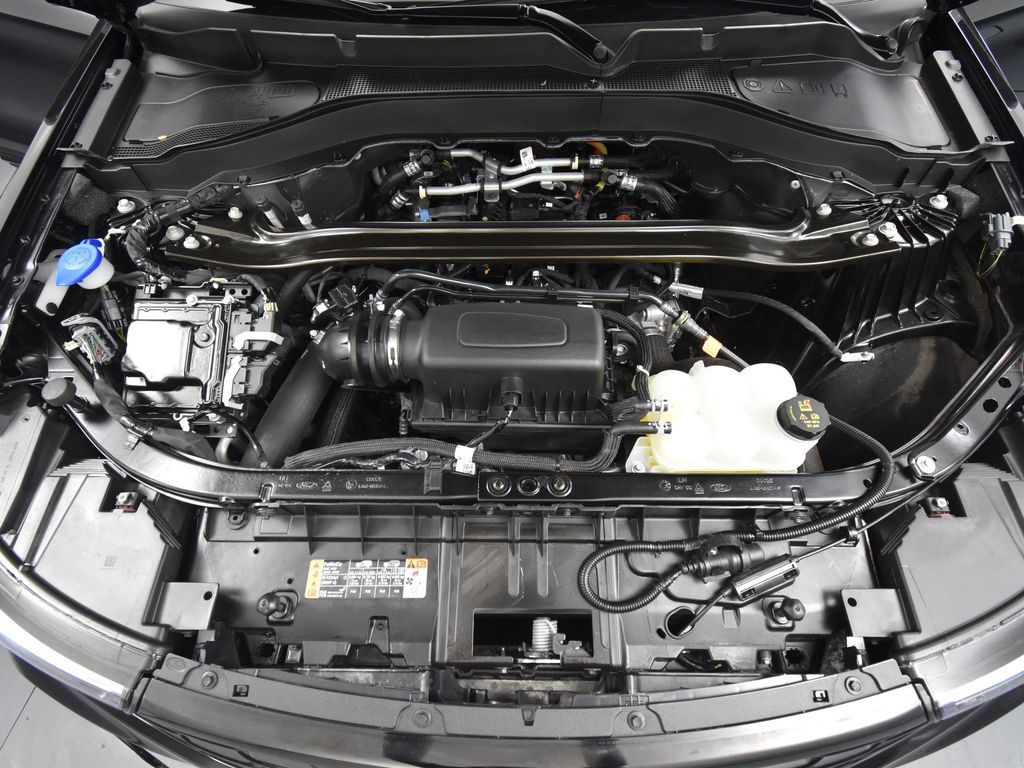 2024 Ford Explorer ST-Line photo 45