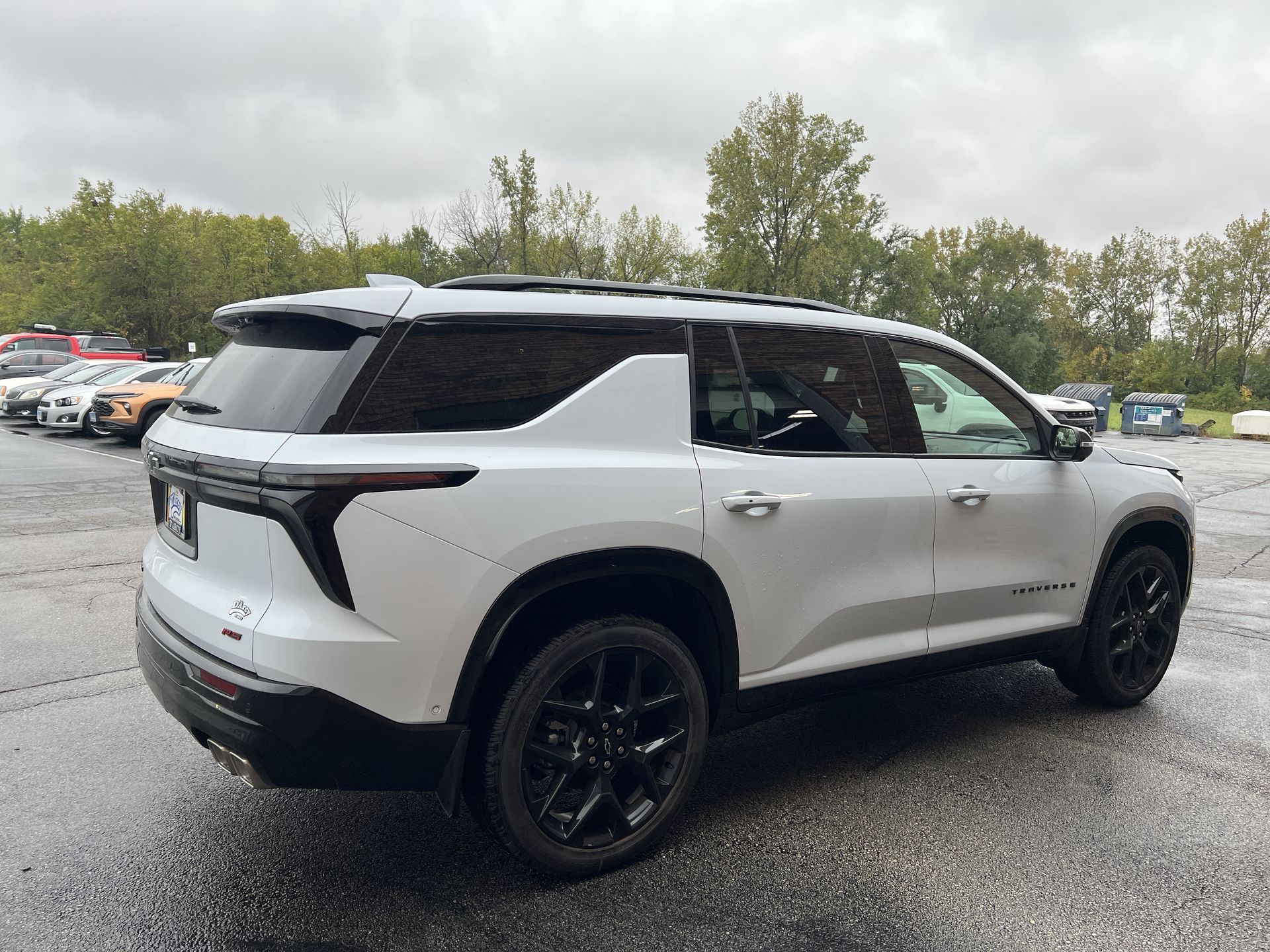 2026 Chevrolet Traverse RS photo 2