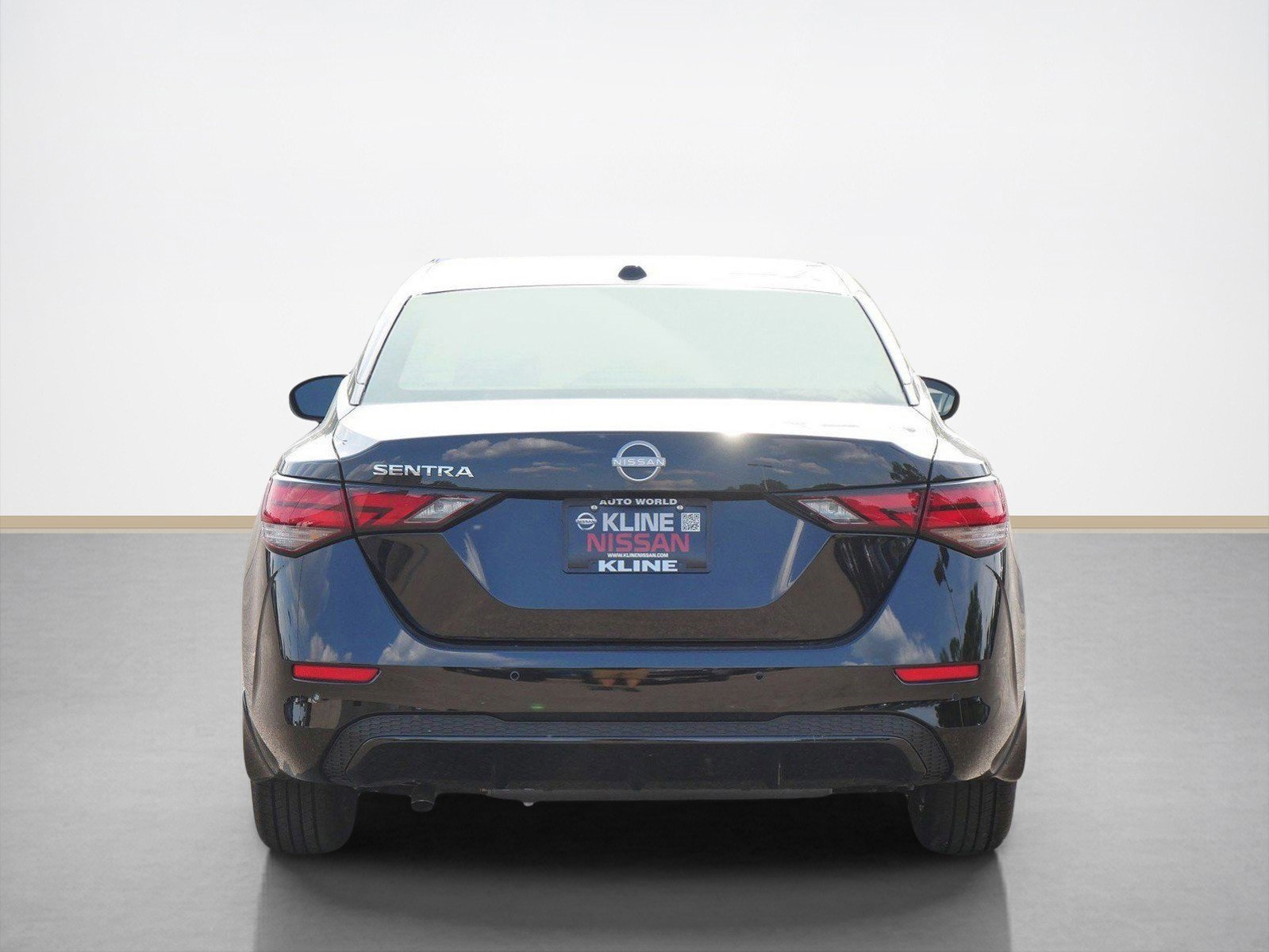 2025 Nissan Sentra SV photo 2