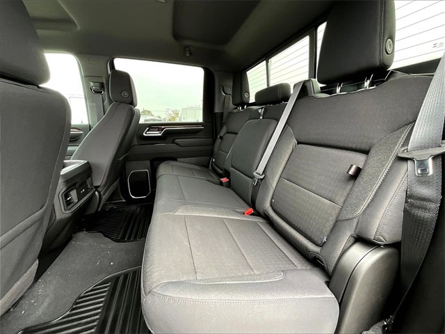 2025 Chevrolet Silverado 2500HD LT photo 13