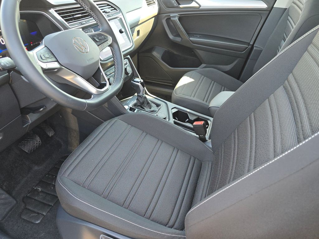 2024 Volkswagen Tiguan S photo 12