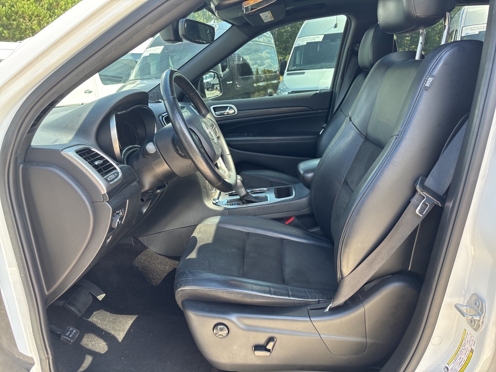 2019 Jeep Grand Cherokee Altitude photo 43