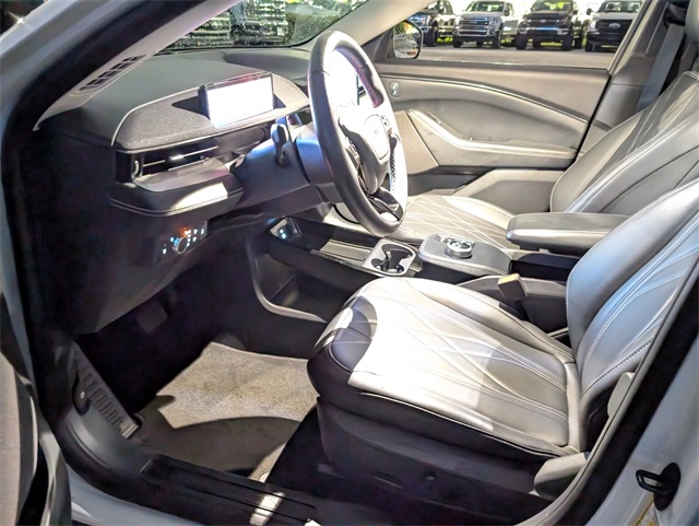 2022 Ford Mustang Mach-E Select photo 7