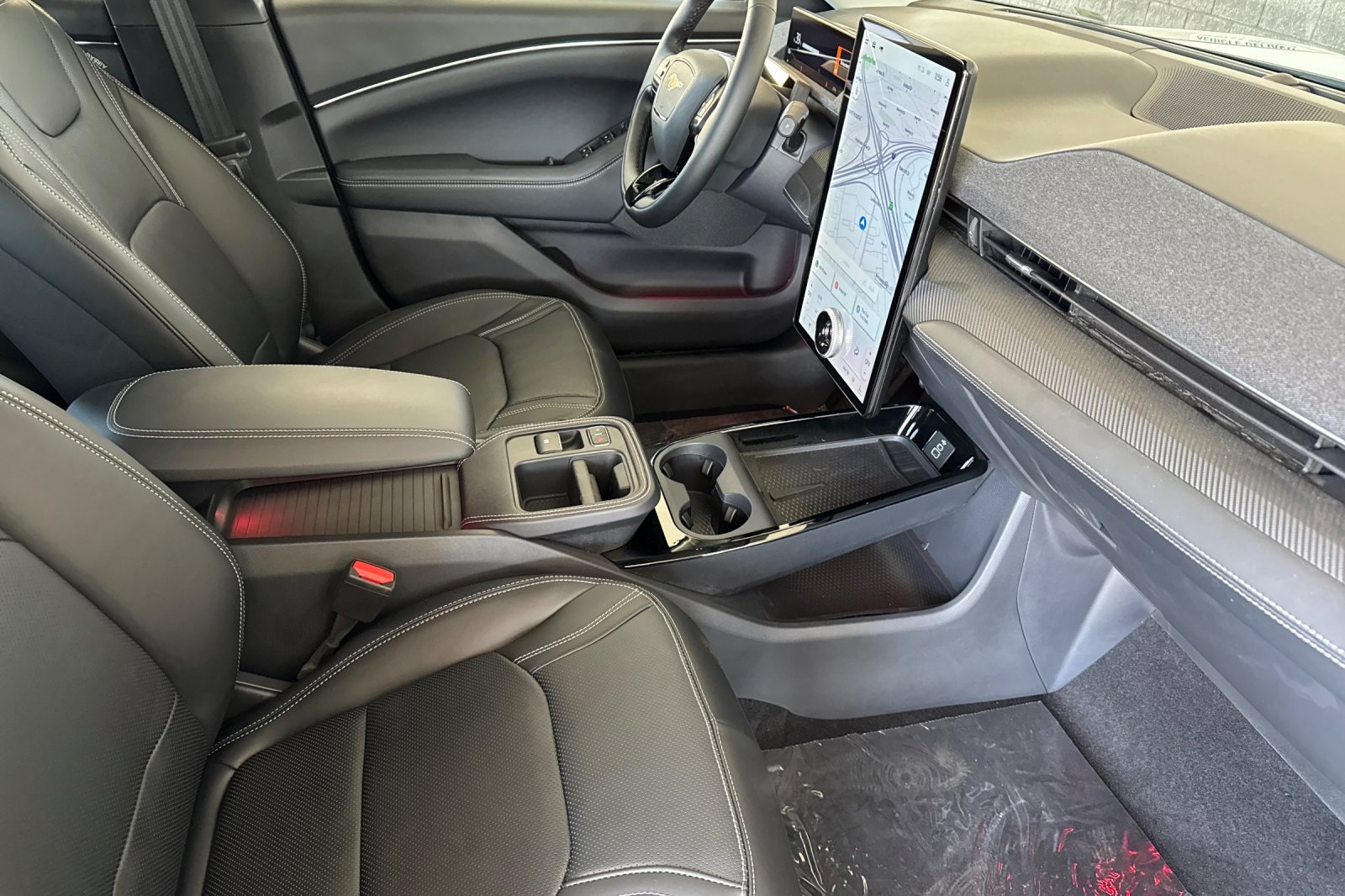 2025 Ford Mustang Mach-E Premium photo 15