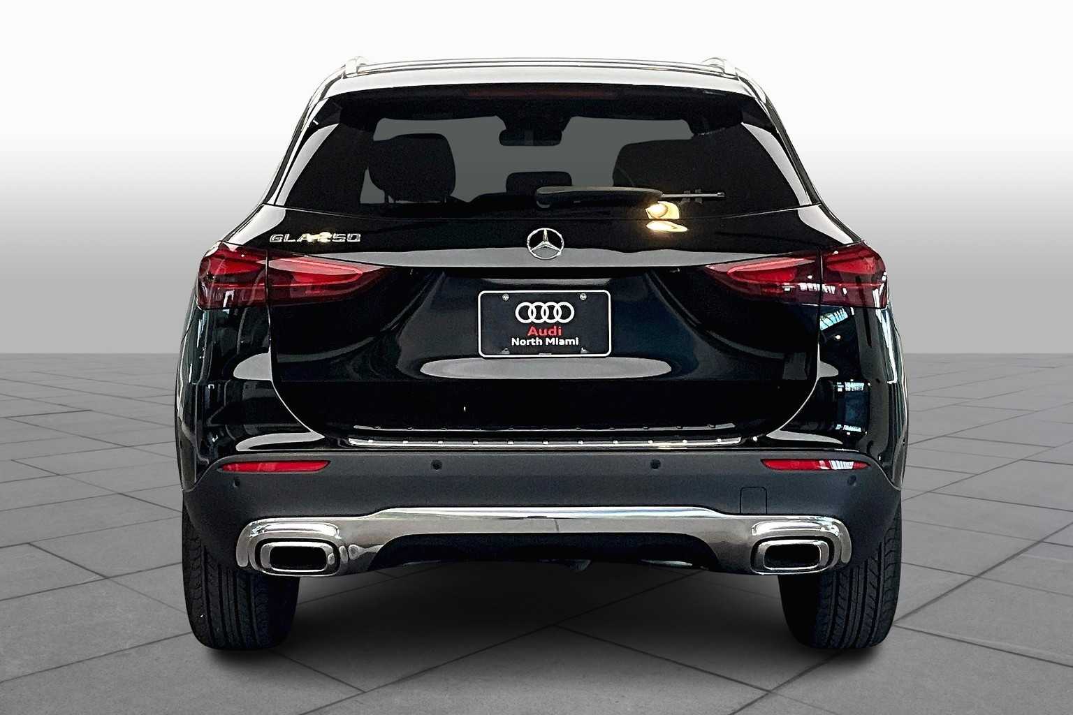 2025 Mercedes Benz GLA 250 photo 4