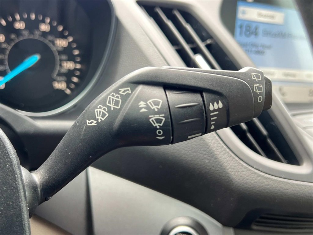 2019 Ford Escape SEL photo 23