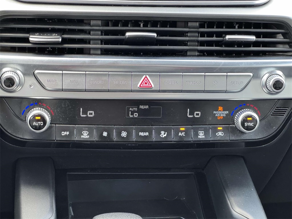 2022 Kia Telluride LX photo 21