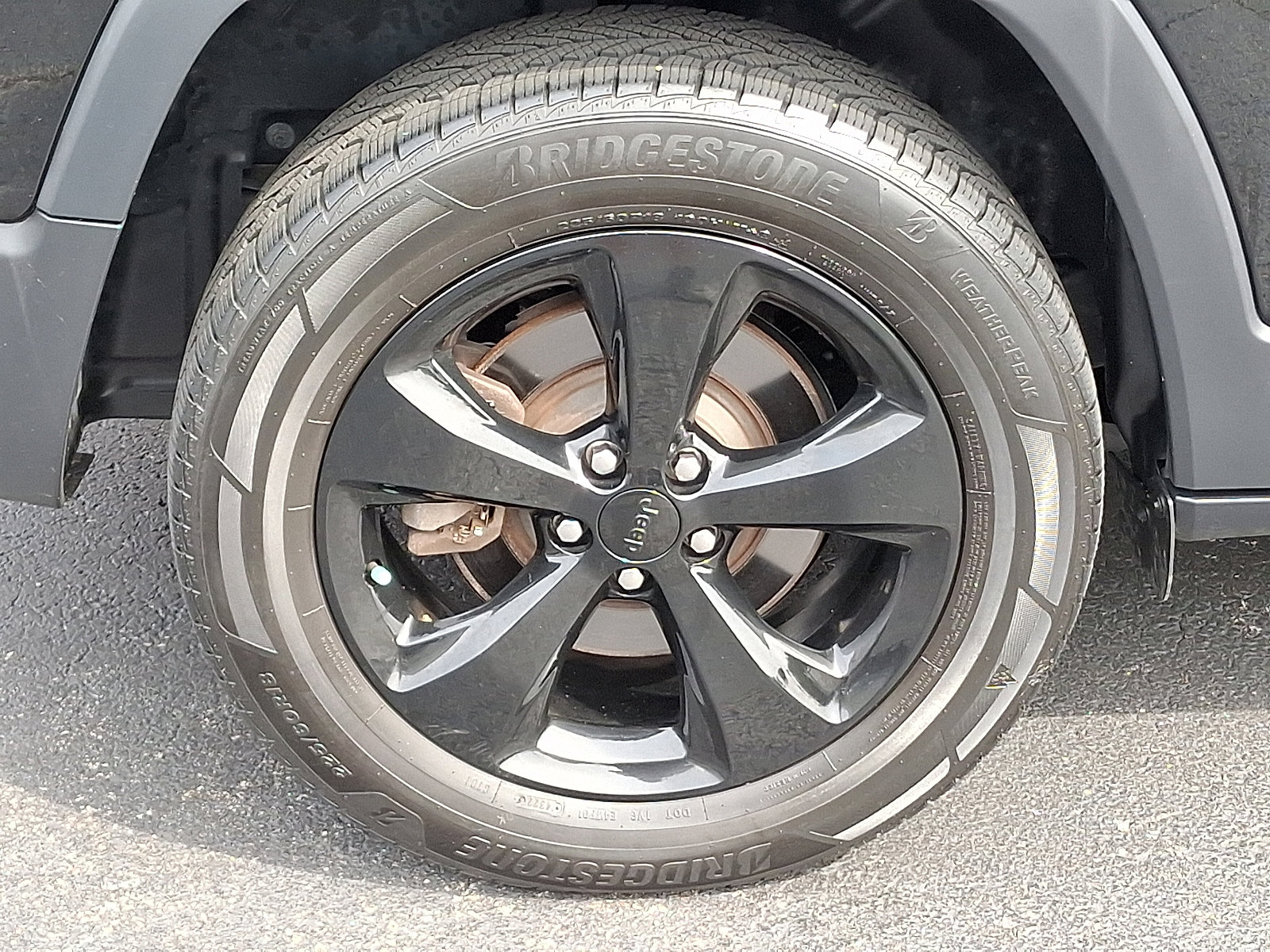 2019 Jeep Cherokee Altitude photo 4