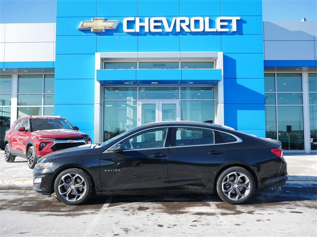 Used 2024 Chevrolet Malibu 1LT with VIN 1G1ZD5ST6RF225896 for sale in Roseville, Minnesota
