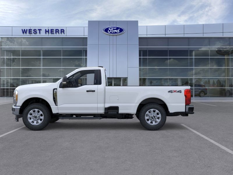 2025 Ford F-350 XLT photo 4