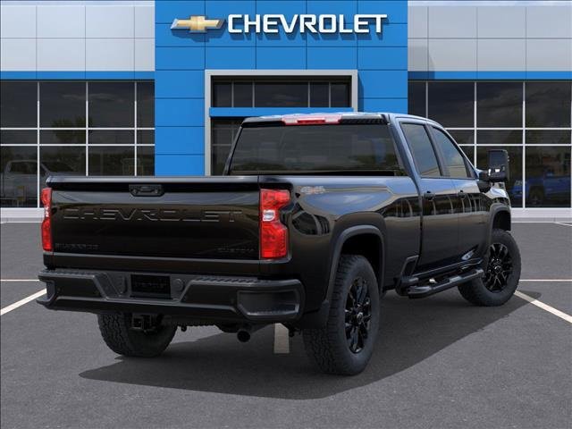 2026 Chevrolet Silverado Custom photo 4