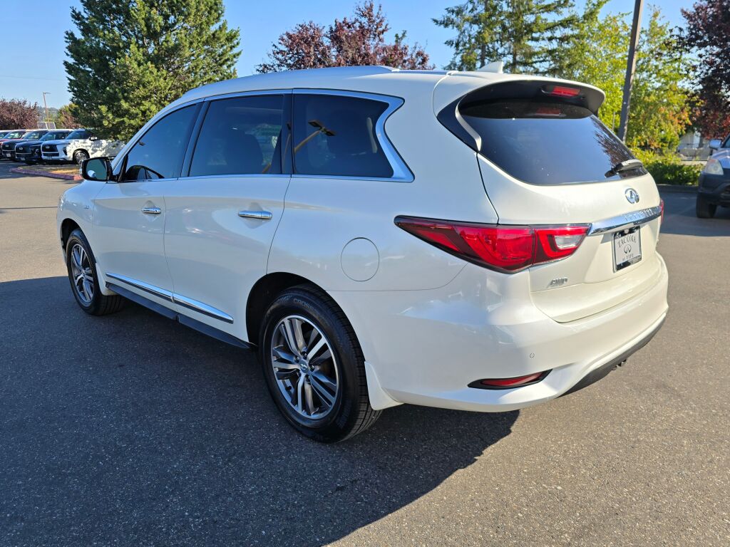 2020 Infiniti QX60 Luxe photo 3