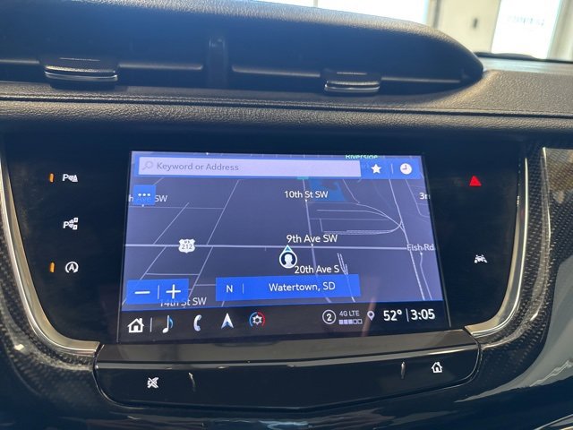 2023 Cadillac XT6 Sport photo 3