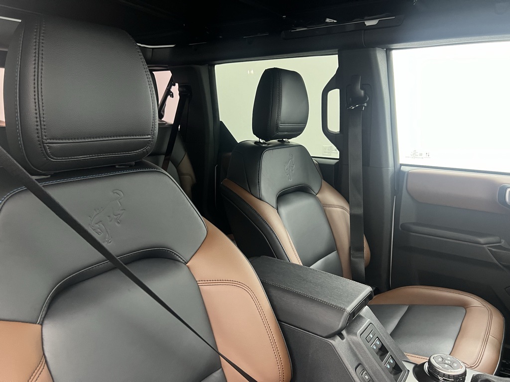 2024 Ford Bronco Outer Banks photo 27