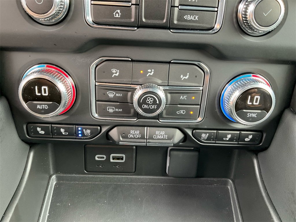 2024 Gmc Yukon XL AT4 photo 20