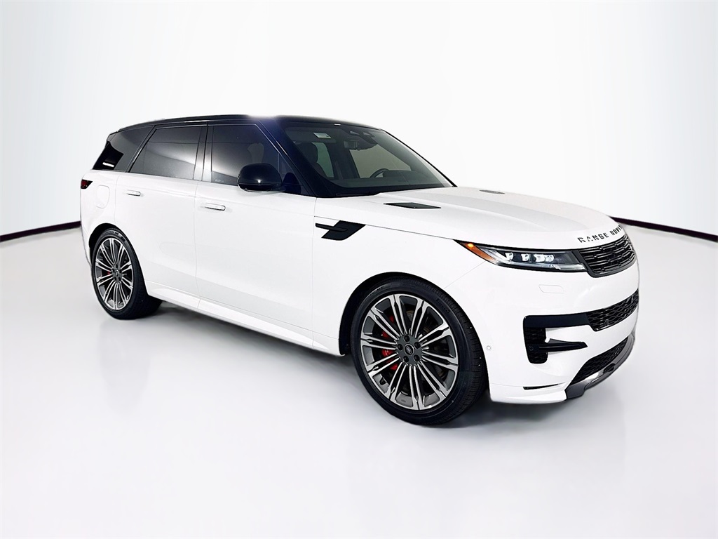 2025 Land Rover Range Rover Sport SE photo 3