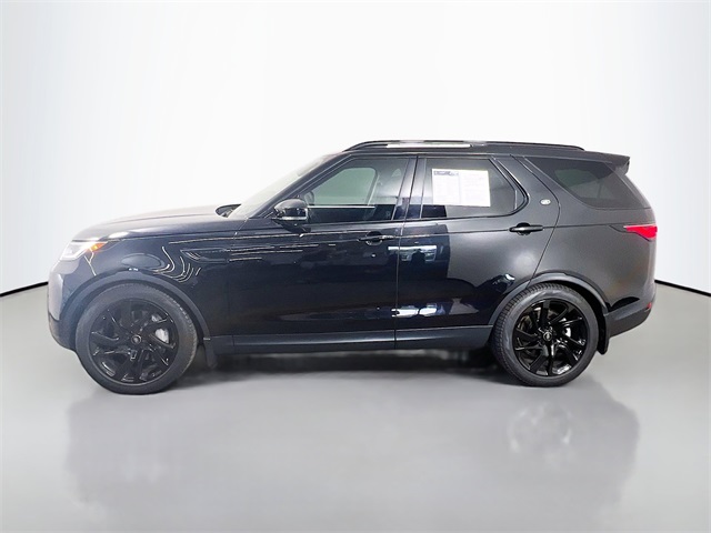 2024 Land Rover Discovery S photo 5