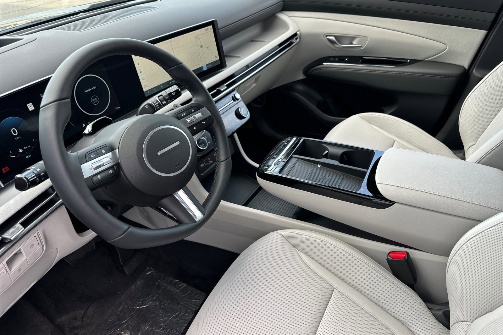 2025 Hyundai Tucson Hybrid Limited Sport photo 8