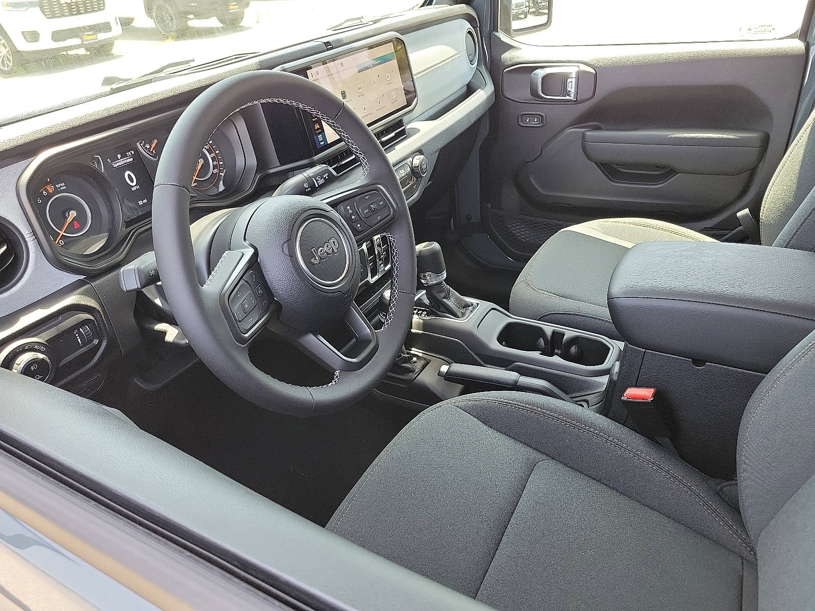 2025 Jeep Gladiator Sport S photo 3