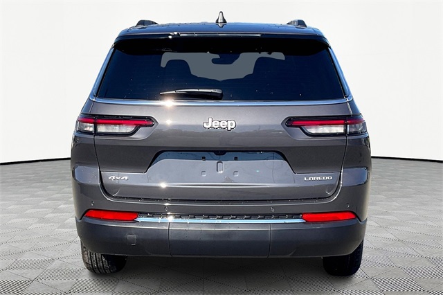 2025 Jeep Grand Cherokee Laredo X photo 4