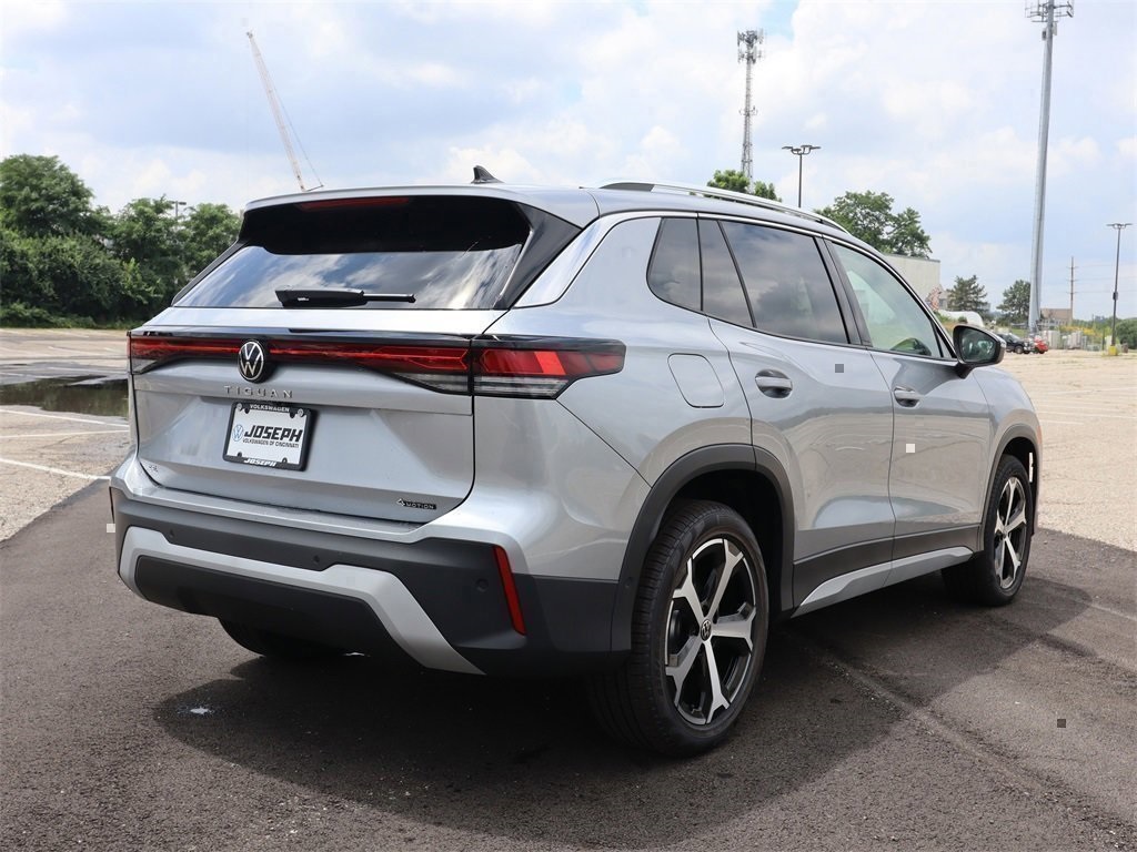 2025 Volkswagen Tiguan SE photo 4