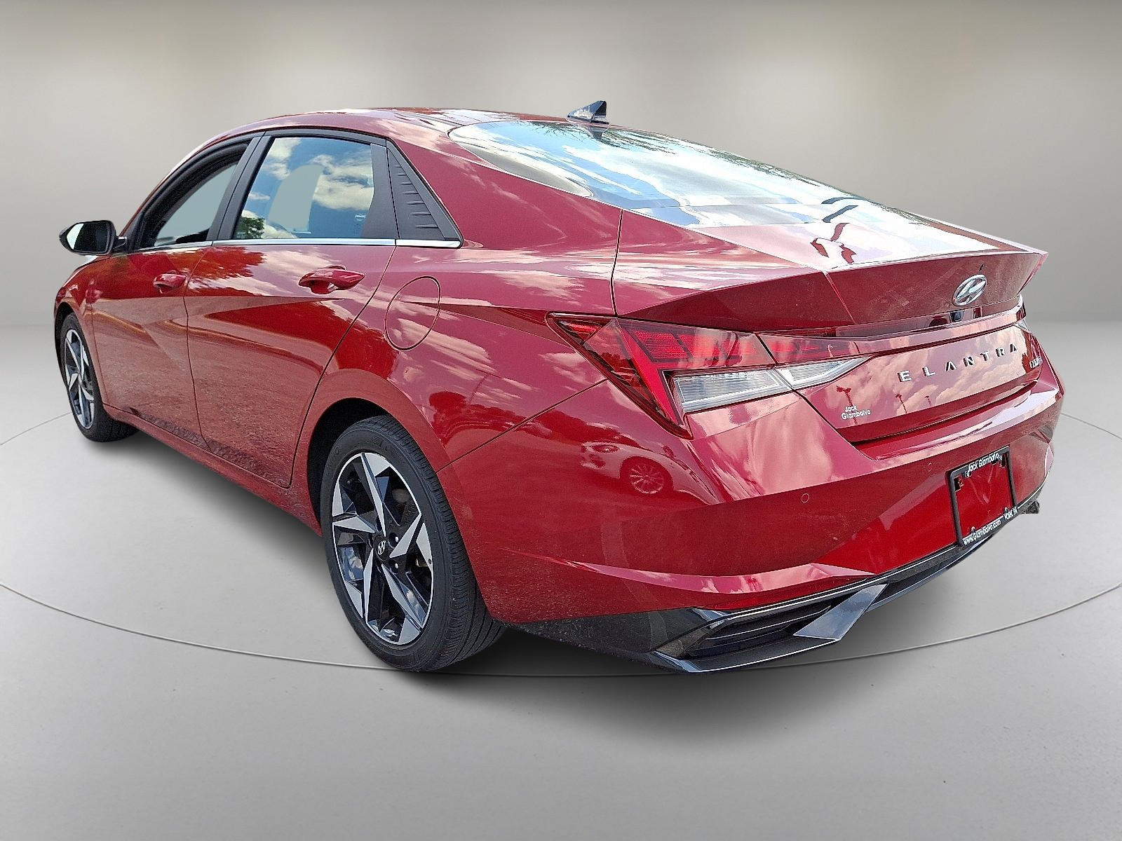 2023 Hyundai Elantra Limited photo 7