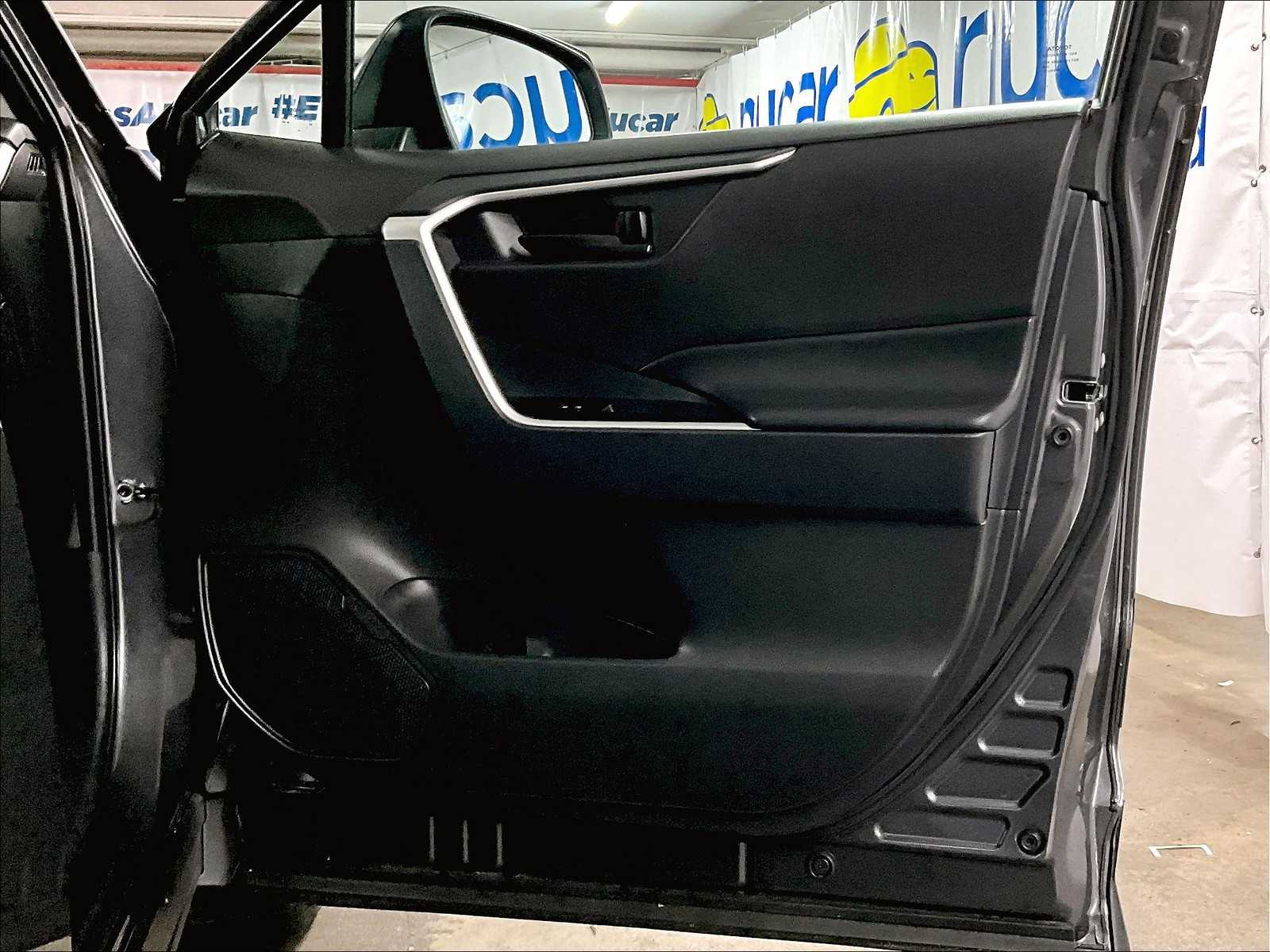 2024 Toyota RAV4 LE photo 10