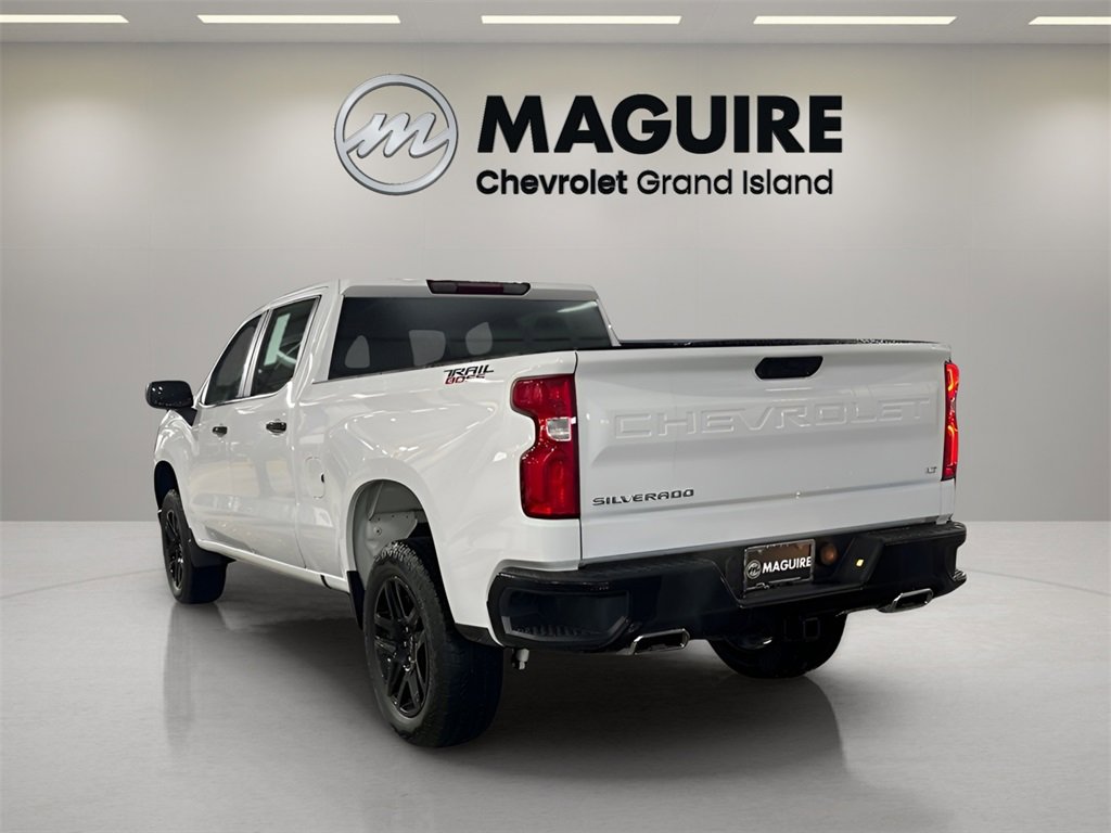2024 Chevrolet Silverado 1500 LT Trail Boss photo 2