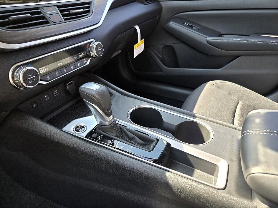 2025 Nissan Altima SV Special Edition photo 16